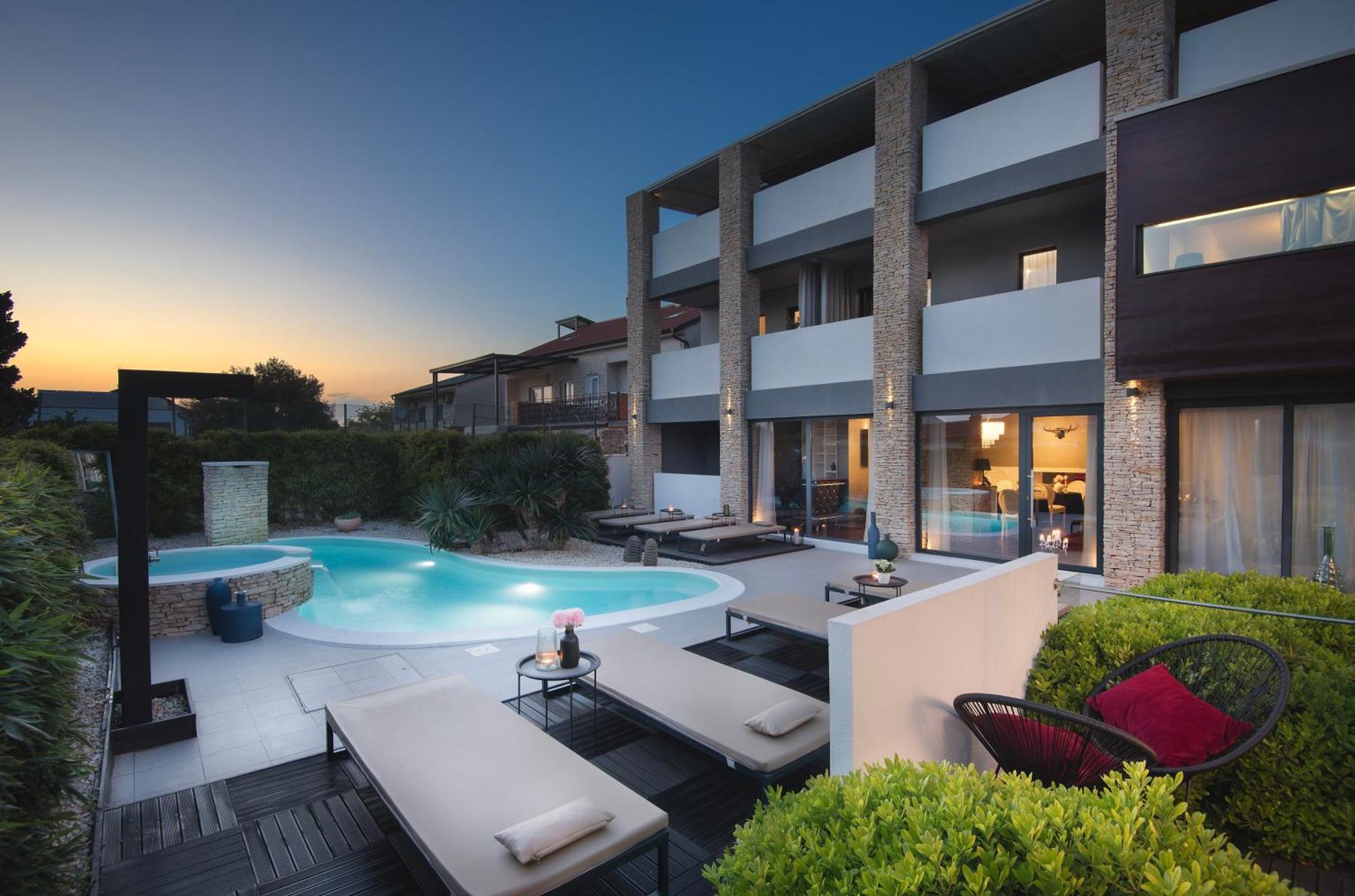 Boutique Hotel Chevalier By Bura Hotels - Adults Only Medulin Exterior foto